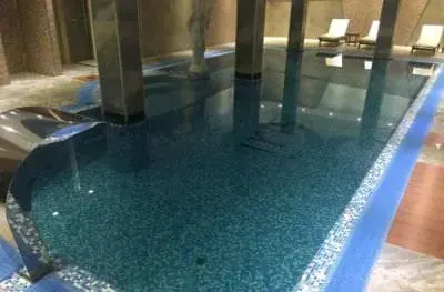 Pool Hotel Iris