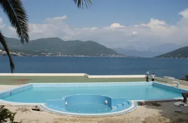 Pool Hotel Riviera 