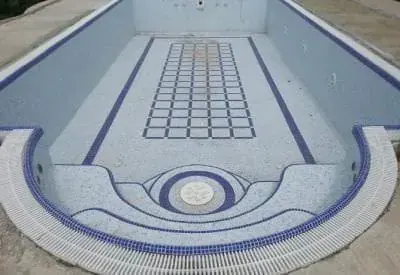 Private pool Metlic