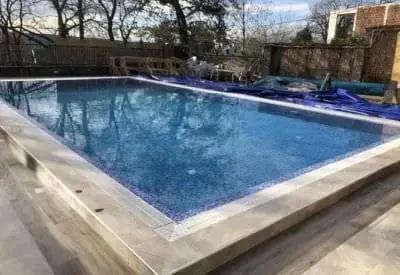 Private pool Eesidence of Great Britain