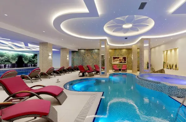 Pool Hotel Buket
