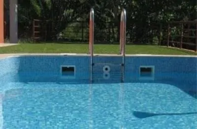 Private pool Sutomore